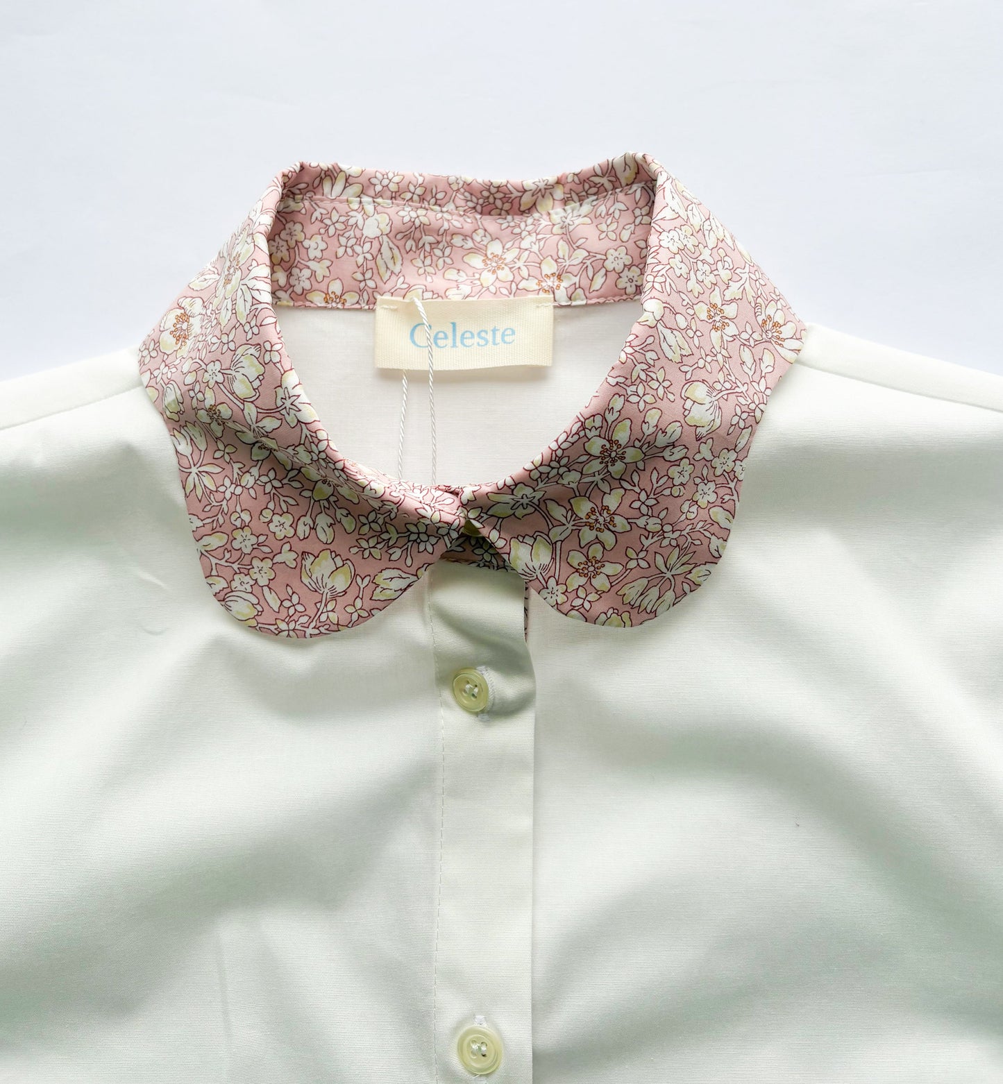 CAMICIA CON DETTAGLI IN LIBERTY